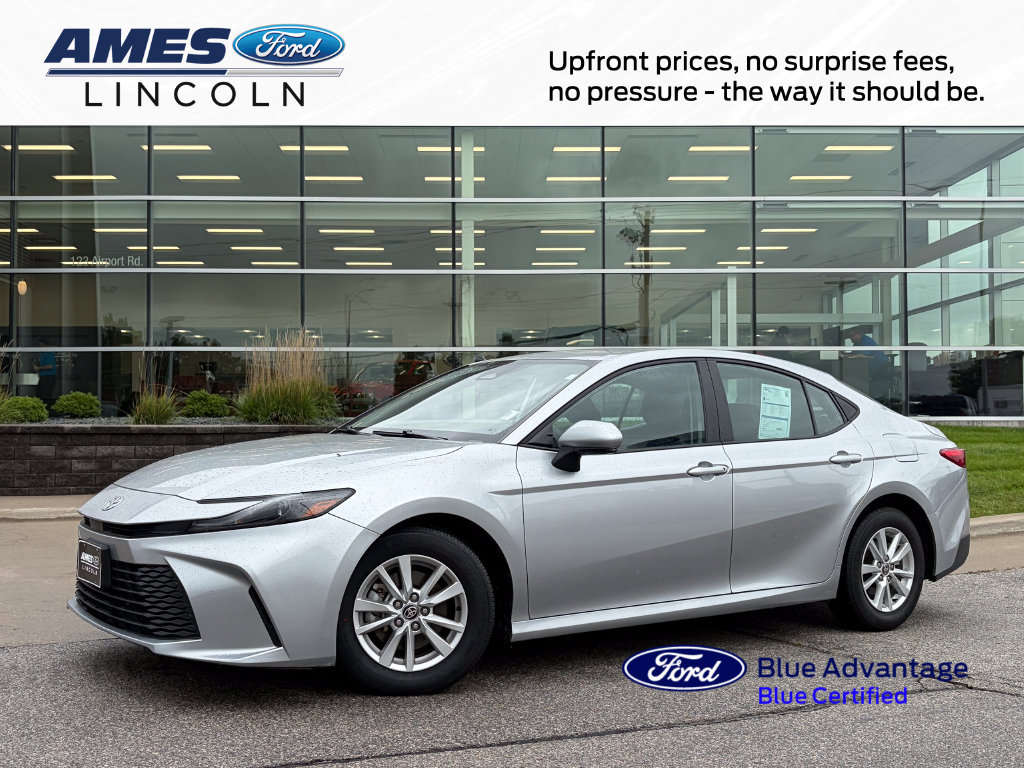 Used 2025 Toyota Camry LE FWD image 1
