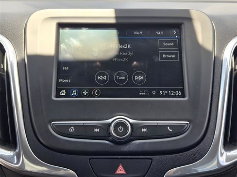 Used 2019 Chevrolet Equinox LT FWD image 15