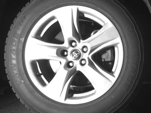 Used 2025 Toyota Highlander LE image 13