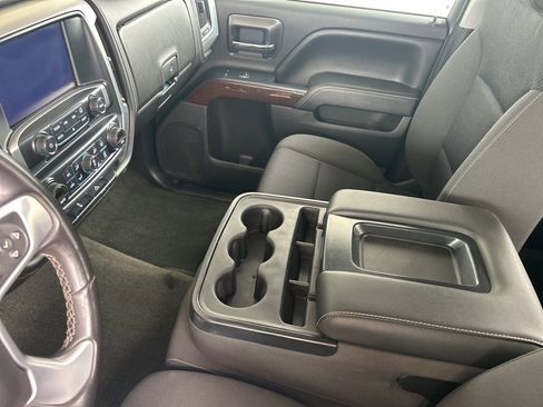 Used 2017 GMC Sierra 1500 SLE image 9