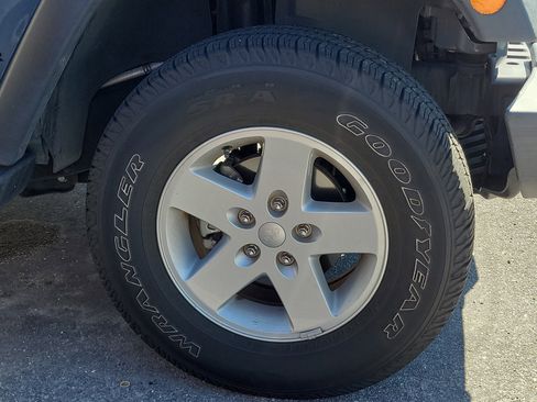 Used 2015 Jeep Wrangler Sport w/ Quick Order Package 24S image 10