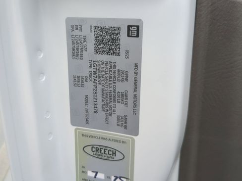 New 2025 GMC Savana 2500 w/ Driver Convenience Package image 30