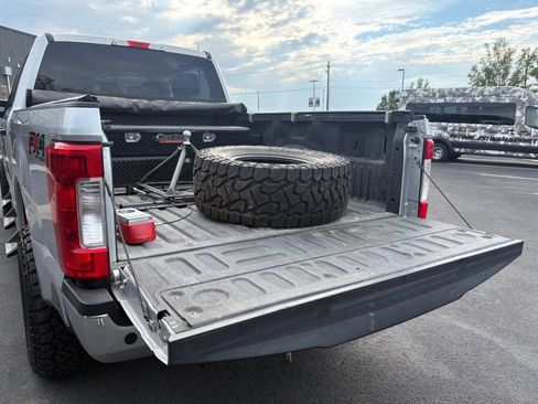Used 2019 Ford F250 XLT w/ XLT Value Package AWD/4WD image 9
