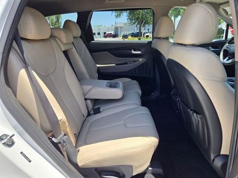 Used 2023 Hyundai Santa Fe SE w/ Winter Weather Package FWD image 17