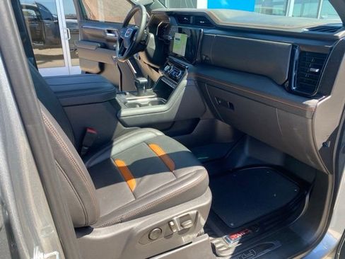Used 2025 GMC Sierra 1500 AT4 w/ AT4 Premium Package AWD/4WD image 25