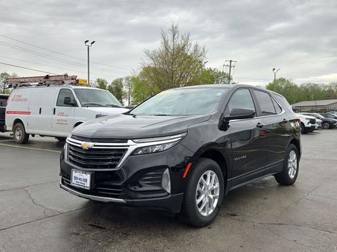 Used 2024 Chevrolet Equinox LT w/ LPO, Floor Liner Package AWD/4WD image 5