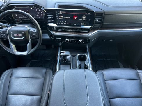 Used 2023 GMC Sierra 1500 Elevation w/ Elevation Premium Package AWD/4WD image 3