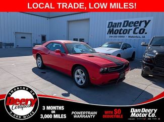 Used 2014 Dodge Challenger SXT video 1