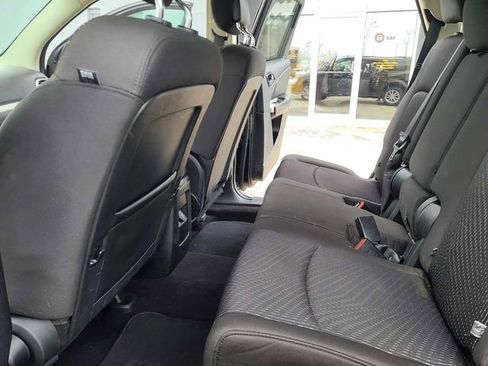 Used 2017 Dodge Journey SXT w/ Comfort/Convenience Group image 20