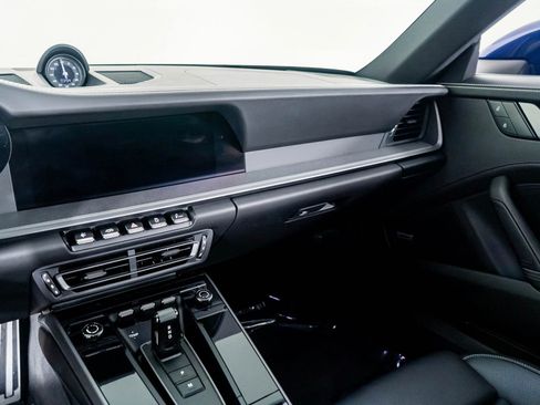 Used 2024 Porsche 911 Carrera 4S w/ Sport Package image 35