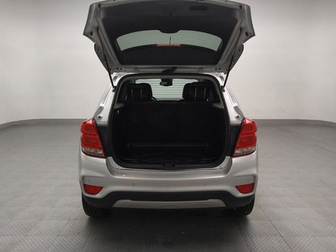 Used 2020 Chevrolet Trax LT w/ Redline Edition AWD/4WD image 29