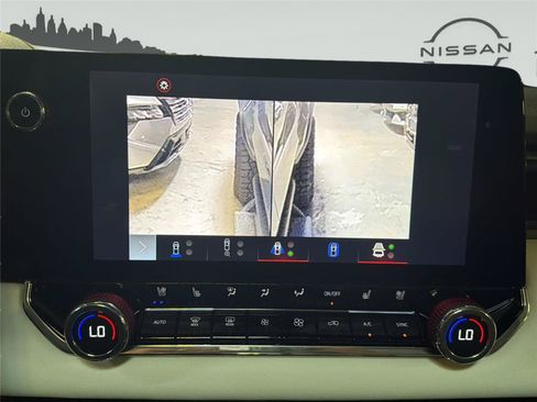 Used 2024 GMC Canyon AT4X AWD/4WD image 23