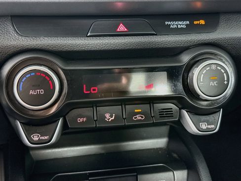 Used 2023 Kia Rio S w/ Technology Package FWD image 17