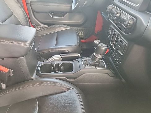 Used 2021 Jeep Wrangler Unlimited Sahara image 48