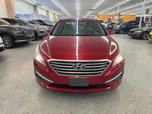 Used 2015 Hyundai Sonata SE FWD image 2