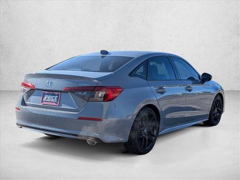 Used 2023 Honda Civic Sport image 5