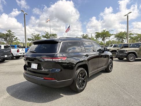 New 2026 Jeep Grand Cherokee L 4WD image 3