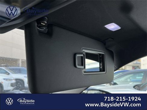 New 2026 Volkswagen Tiguan SE R-Line image 32