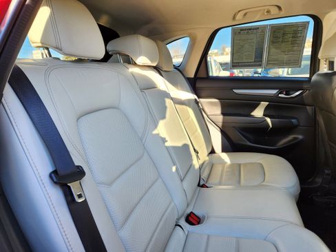 Used 2022 MAZDA CX-5 AWD 2.5 S w/ Preferred Package image 16