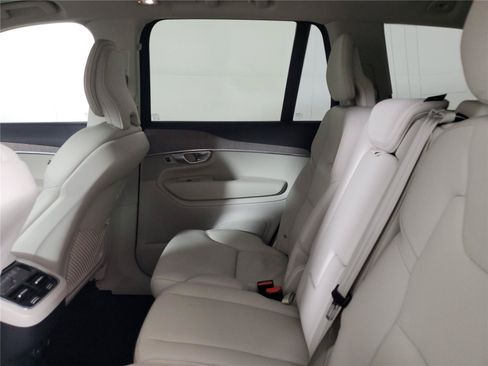Certified 2023 Volvo XC90 B6 Core w/ Protection Package Premier AWD/4WD image 12