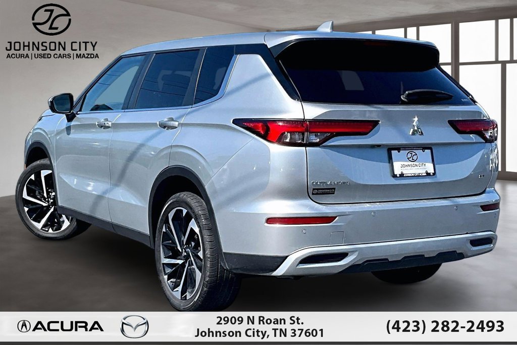 Used 2024 Mitsubishi Outlander SE Black Edition AWD/4WD image 13