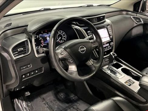 Used 2024 Nissan Murano SV AWD/4WD image 17