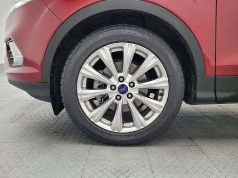 Used 2017 Ford Escape Titanium FWD image 31