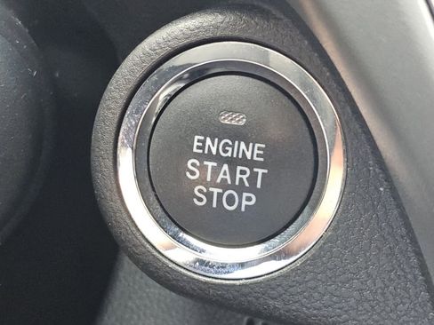 Used 2025 Subaru Crosstrek 2.0i Premium AWD/4WD image 17