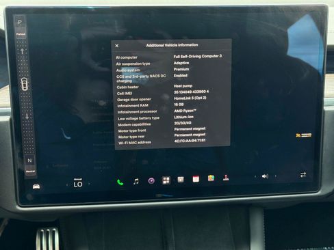 Used 2022 Tesla Model S AWD/4WD image 31