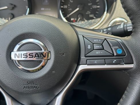 Used 2019 Nissan Rogue SL AWD/4WD image 21