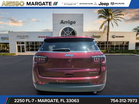 Used 2021 Jeep Compass Sport FWD image 7