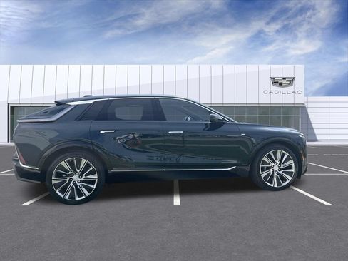 Certified 2024 Cadillac Lyriq Luxury w/ LPO, Floor Liner Package AWD/4WD image 3