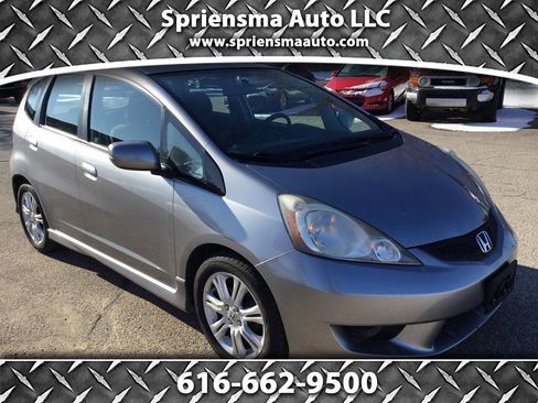 Used 2010 Honda Fit Sport image 1