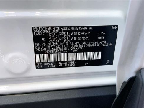Used 2024 Toyota RAV4 XLE w/ Convenience Package FWD image 31
