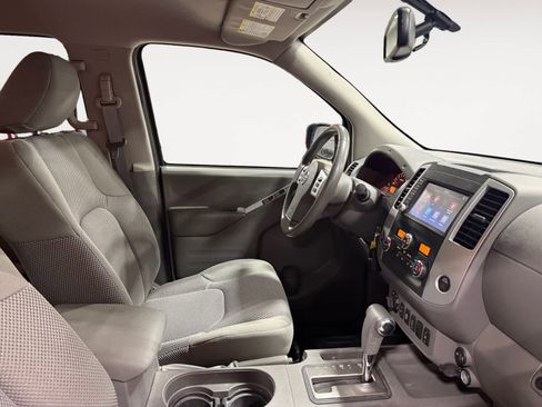 Used 2019 Nissan Frontier SV w/ Value Truck Package image 16