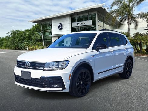 Used 2021 Volkswagen Tiguan SE R-Line image 1