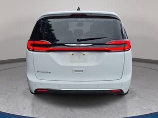 Used 2024 Chrysler Pacifica Touring-L FWD video 2