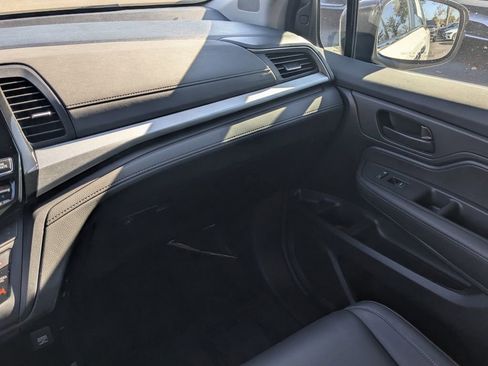Used 2024 Honda Odyssey EX-L image 4