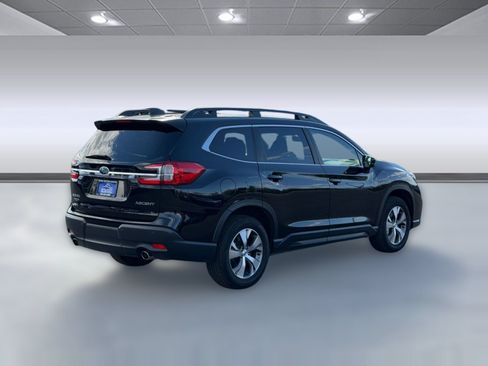 Used 2025 Subaru Ascent Premium AWD/4WD image 9