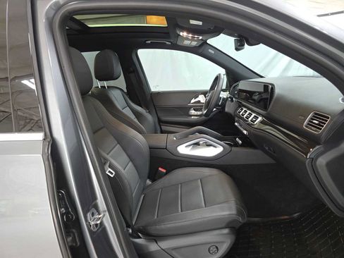 Used 2026 Mercedes-Benz GLS 450 4MATIC image 10