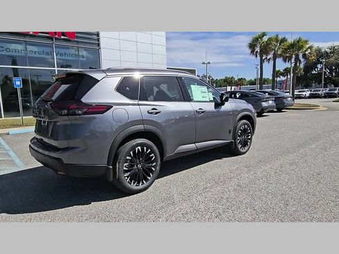 New 2026 Nissan Rogue SV FWD image 34