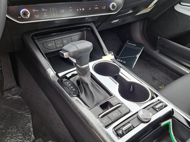 New 2026 Kia K5 GT-Line w/ GT-Line Premium Package FWD image 11