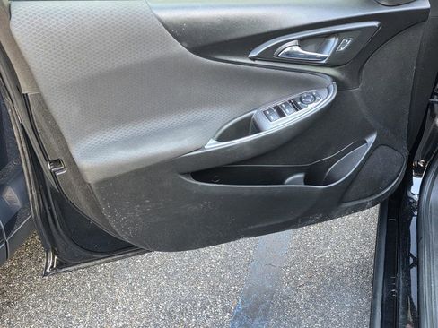 Used 2019 Chevrolet Malibu LT image 25