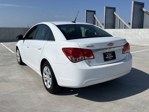 Used 2012 Chevrolet Cruze LS FWD image 9