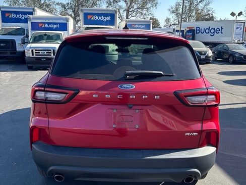 Used 2025 Ford Escape ST-Line AWD/4WD image 5
