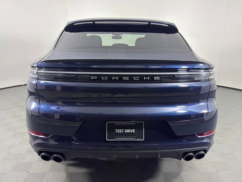 Certified 2025 Porsche Cayenne Coupe AWD/4WD image 6