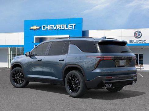 New 2026 Chevrolet Traverse LT image 3
