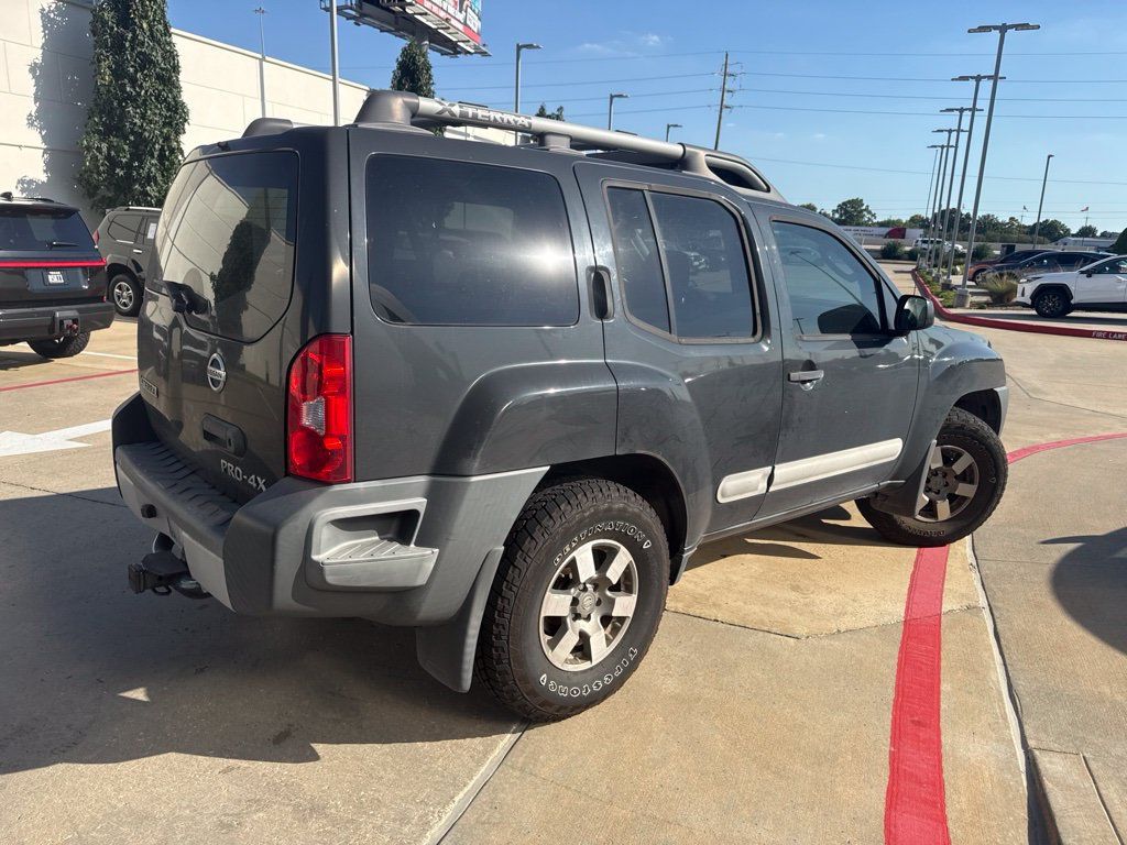 Used 2011 Nissan Xterra PRO-4X AWD/4WD image 3