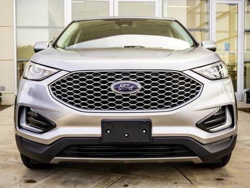 Used 2024 Ford Edge SEL image 3