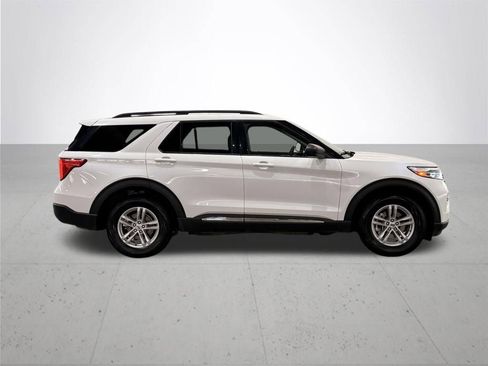 Certified 2024 Ford Explorer XLT w/ Equipment Group 202A AWD/4WD image 10